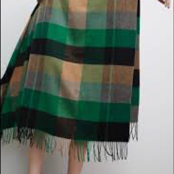 Zara plaid cape - Picture 7 of 15